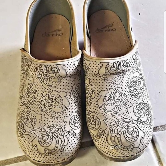 Dansko Shoes - Picture 3 of 3